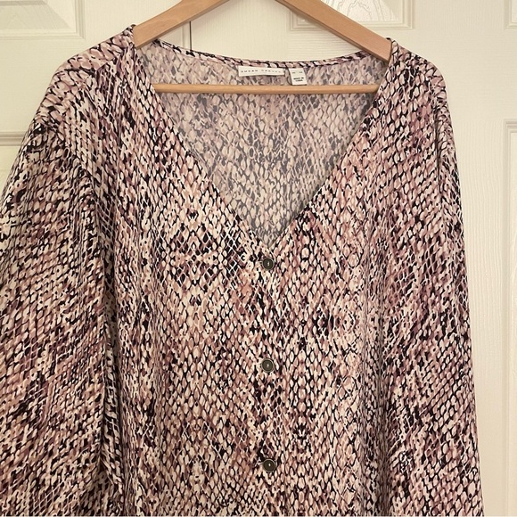 Susan Graver purple snake Printed Liquid Knit Button Front Peplum Top 5x - Picture 4 of 8
